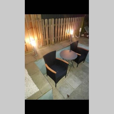 Schoene Wohnung In Karben - Rendel, Mit Freisitz Bagian luar foto