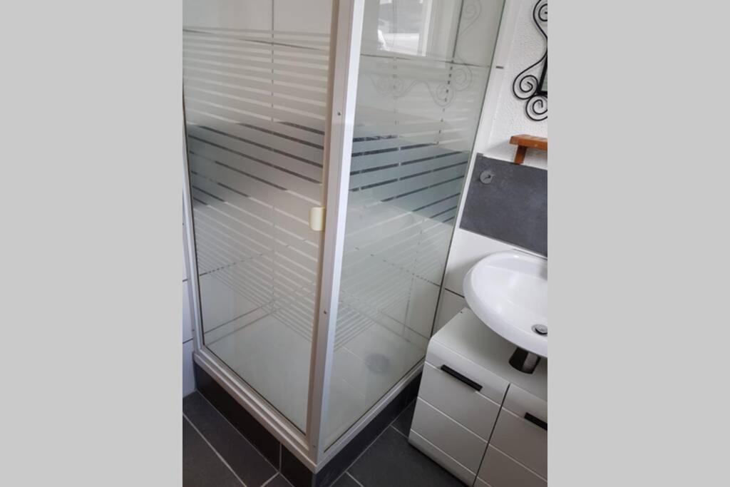 Schoene Wohnung In Karben - Rendel, Mit Freisitz Bagian luar foto