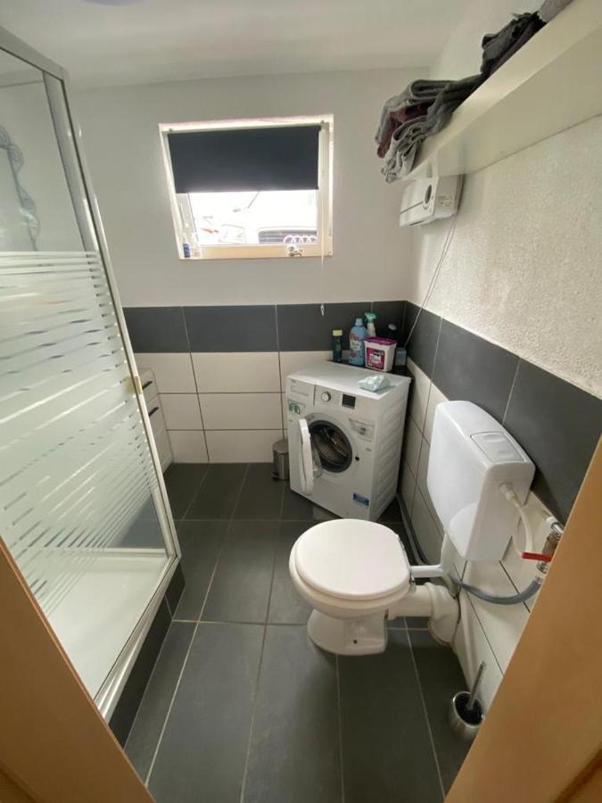 Schoene Wohnung In Karben - Rendel, Mit Freisitz Bagian luar foto